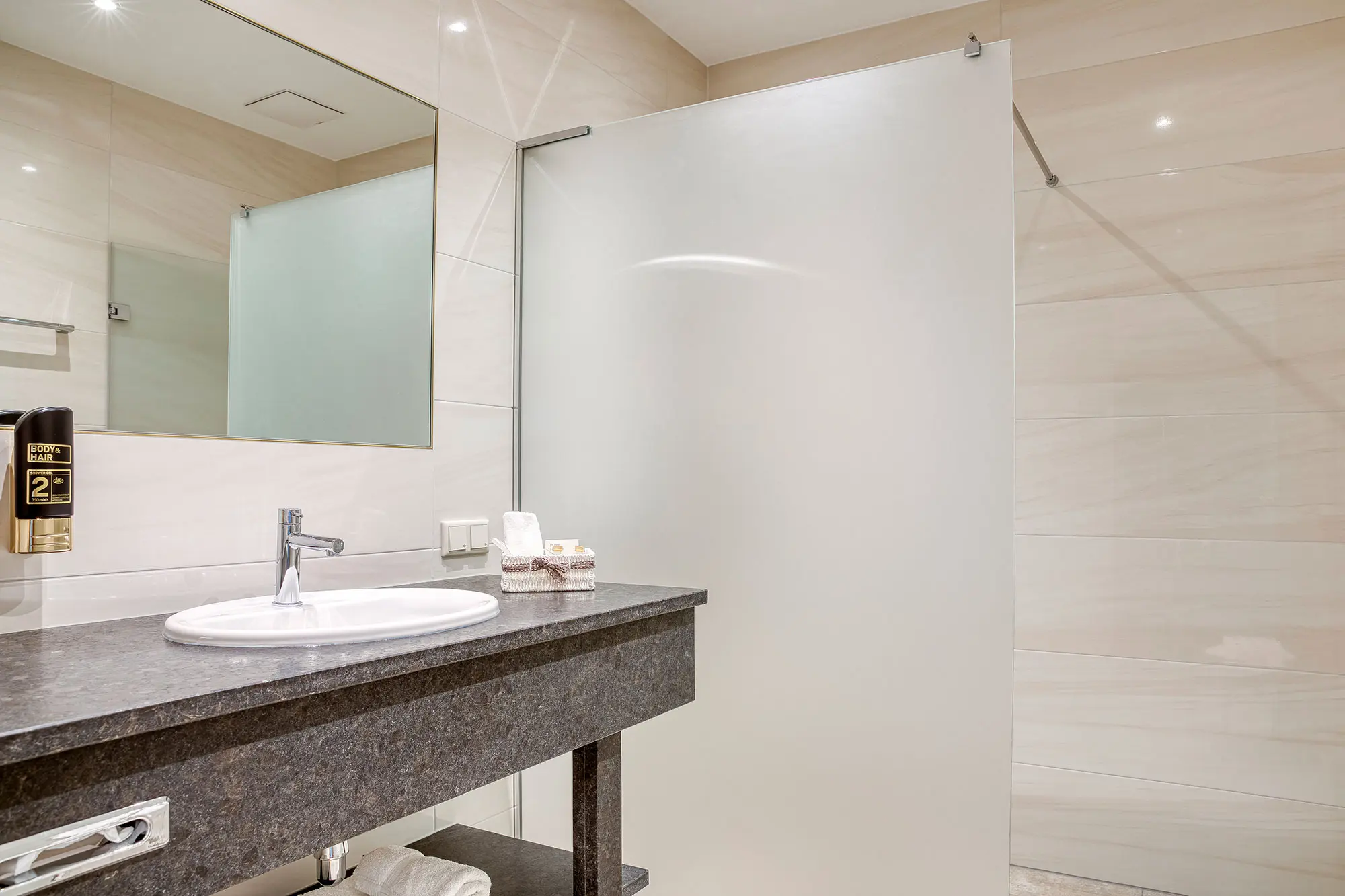 Appartement in Velden - Marienhof, Hotel in Velden am Wörthersee