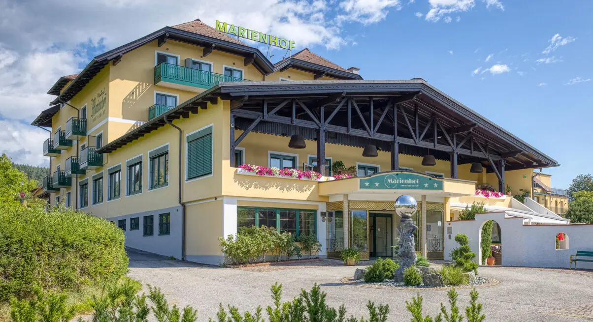 Marienhof - Hotel in Velden am Wörthersee
