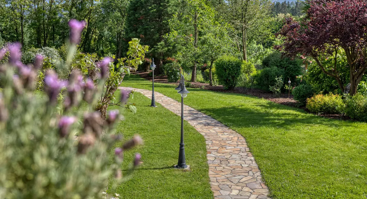 Garten - Marienhof, Hotel in Velden am Wörthersee Garten - Marienhof, Hotel in Velden am Wörthersee