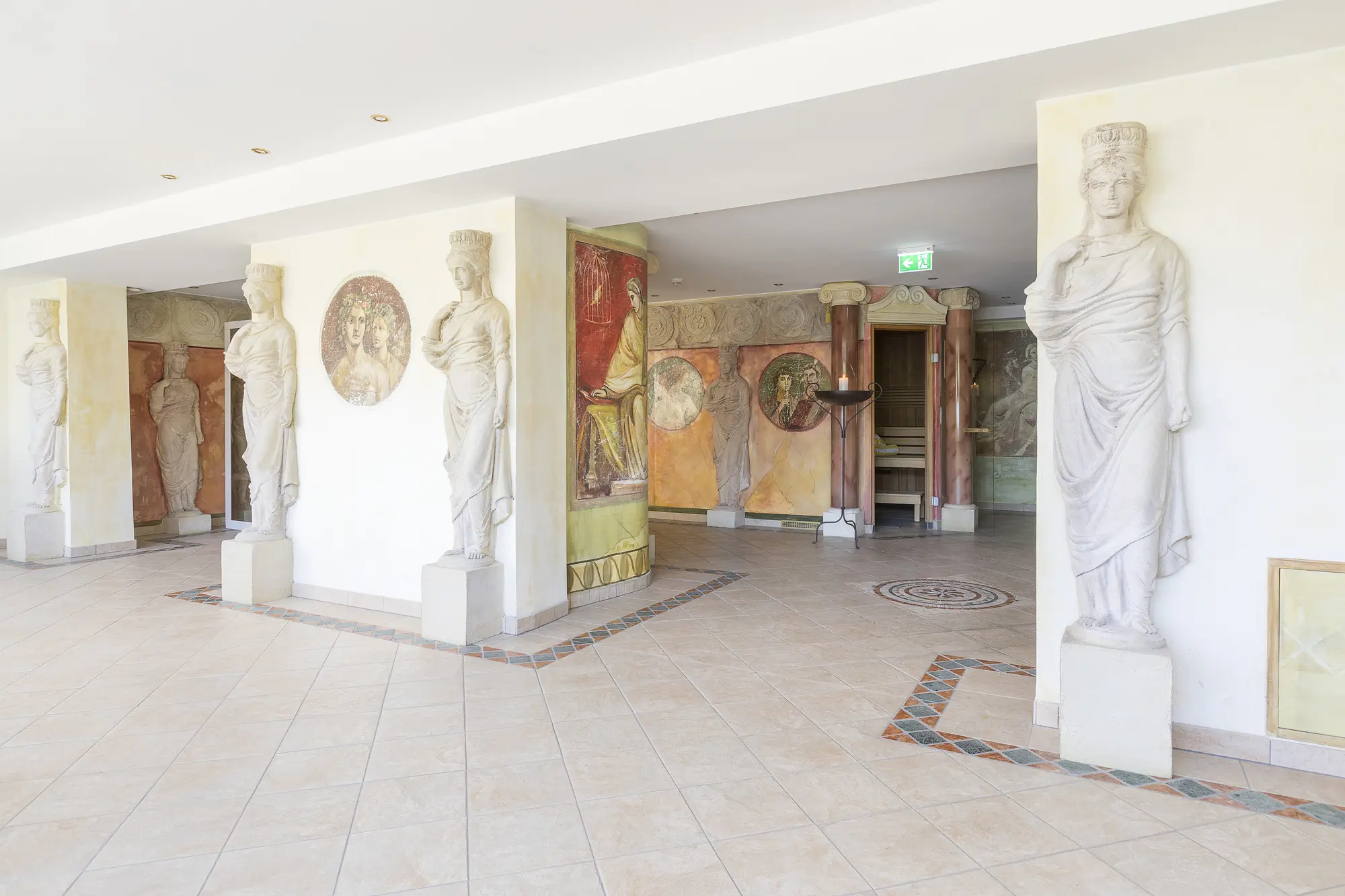 Wellnesslandschaft - Marienhof, Hotel in Velden am Wörthersee