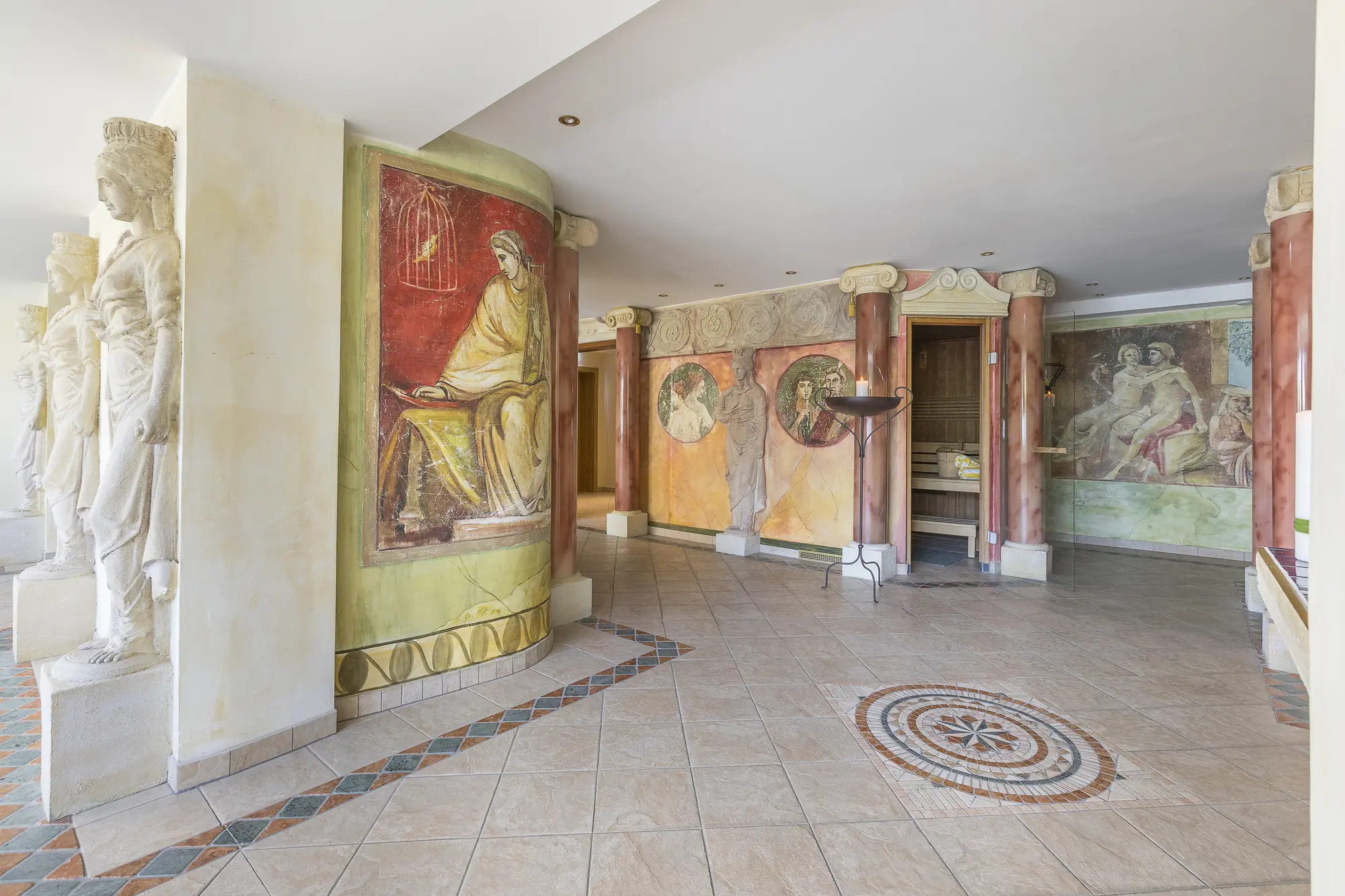 Wellnesslandschaft - Marienhof, Hotel in Velden am Wörthersee