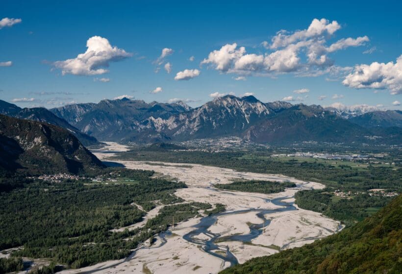Tagliamento,river,valley,in,friuli,,italy,with,the,villages,of